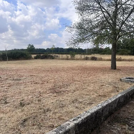 Gospodarstwo wiejskie Charmante Grange Renovee Avec Vue Panoramique Bressolles (Allier)
